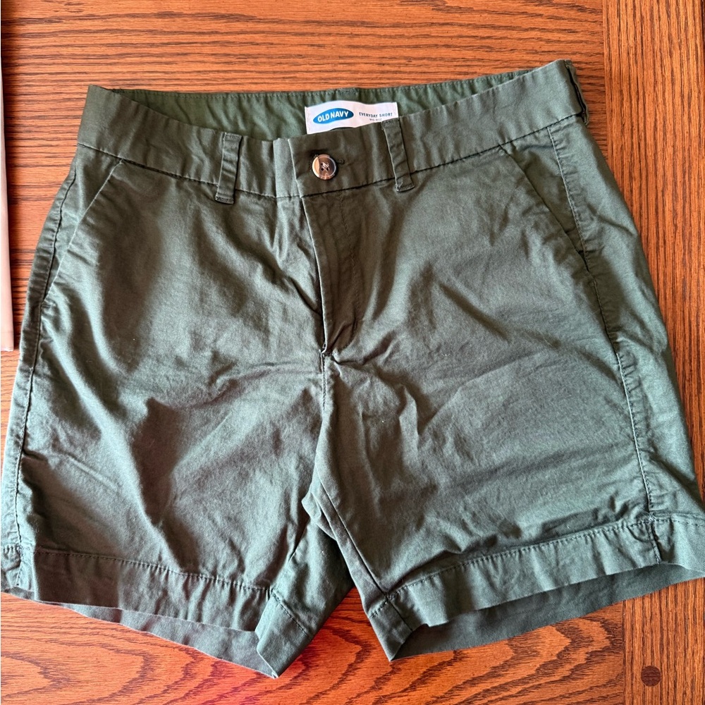 Old Navy Mid rise shorts